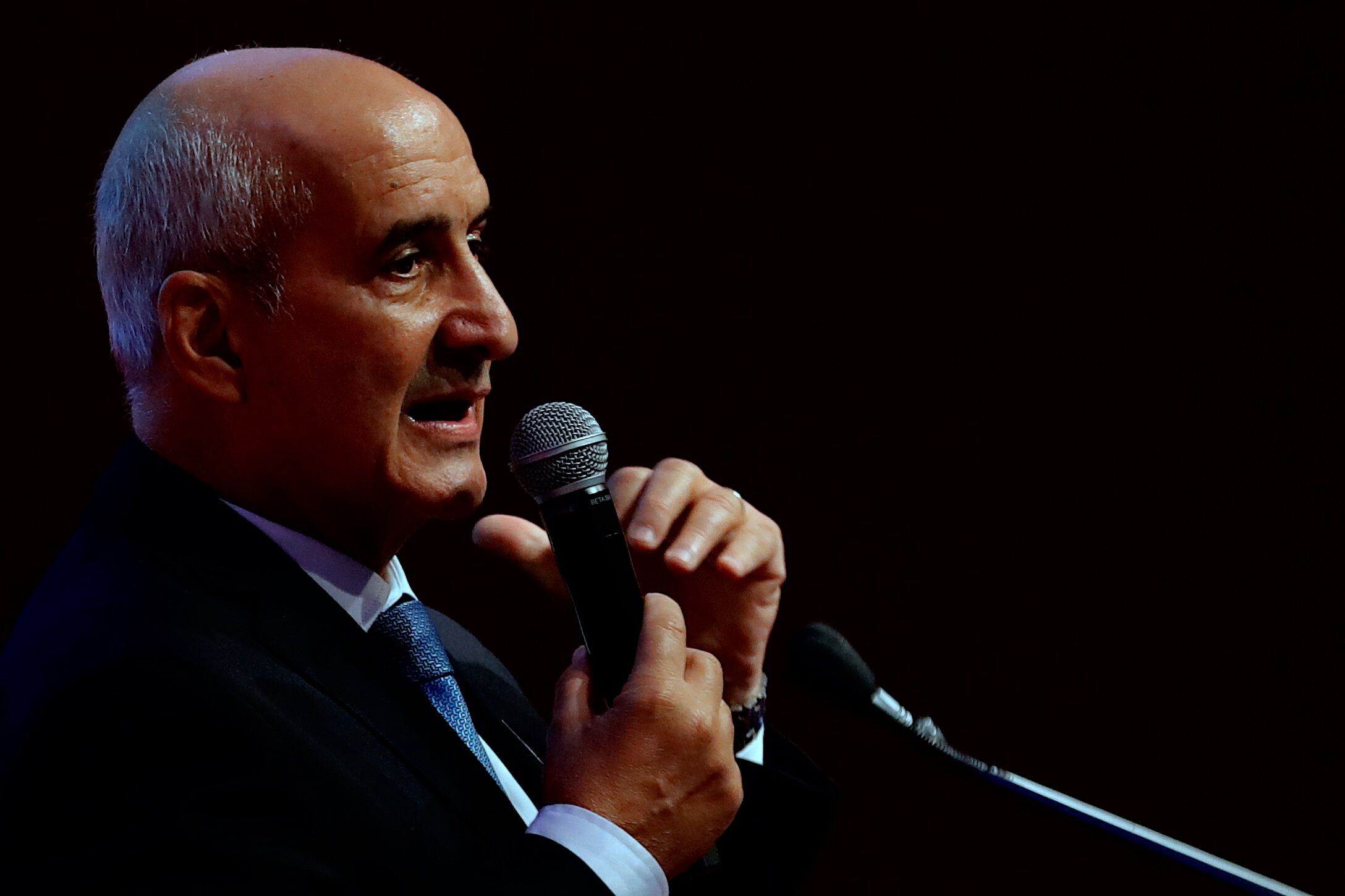 Ministro Luiz Eduardo Ramos diz que se vacinou escondido por orientação do Planalto Ministro Luiz Eduardo Ramos diz que se vacinou escondido por orientação do Planalto