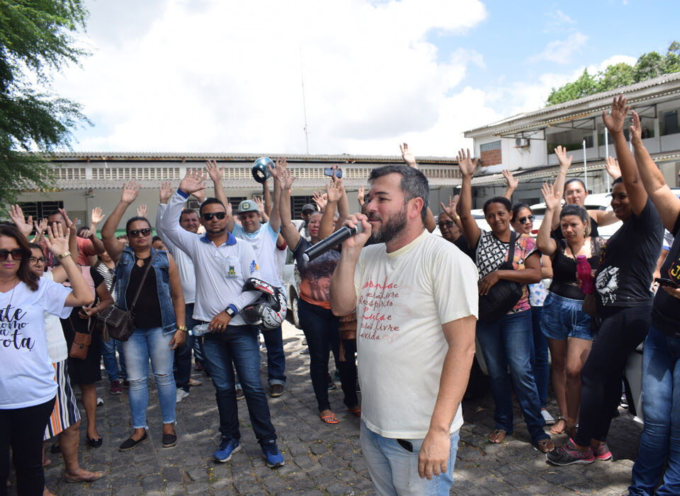 Agentes de saúde e de endemias de Campina Grande paralisam atividades e reivindicam reajuste Agentes de saúde e de endemias de Campina Grande paralisam atividades e reivindicam reajuste