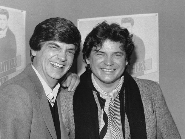 Morre aos 74 anos o músico Phil Everly, da dupla Everly Brothers Morre aos 74 anos o músico Phil Everly, da dupla Everly Brothers