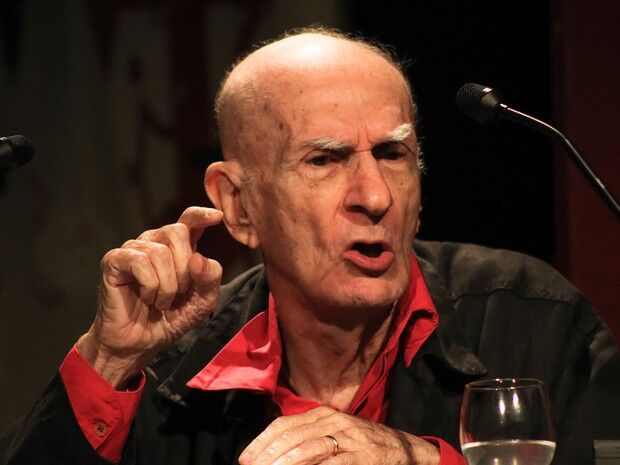 LUTO: Morre no Recife, aos 87 anos, o escritor Ariano Suassuna LUTO: Morre no Recife, aos 87 anos, o escritor Ariano Suassuna