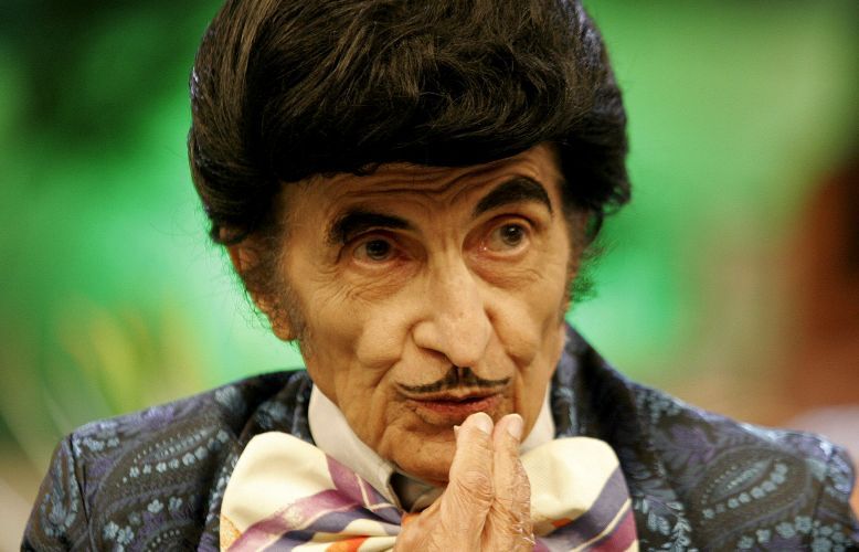 Morre o humorista Jorge Loredo, o Zé Bonitinho, aos 89 anos Morre o humorista Jorge Loredo, o Zé Bonitinho, aos 89 anos