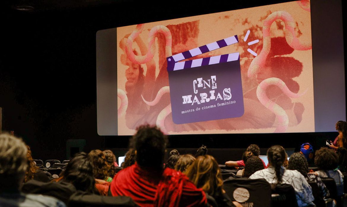 Câmara recria cota para filmes brasileiros nos cinemas por mais 10 anos Câmara recria cota para filmes brasileiros nos cinemas por mais 10 anos