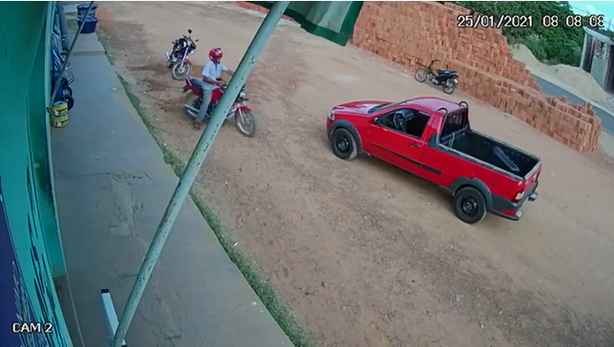 Moto “fantasma” anda sozinha pelas ruas de Maturéia e deixa moradores assustados; confira o vídeo Moto “fantasma” anda sozinha pelas ruas de Maturéia e deixa moradores assustados; confira o vídeo