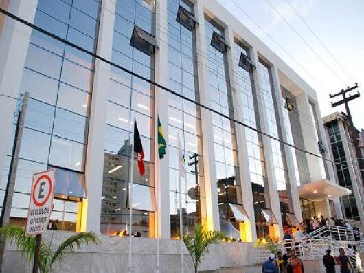 Ministério Público dá prazo para prefeituras no Sertão retirarem quadros com fotos de prefeitos das repartições; confira lista Ministério Público dá prazo para prefeituras no Sertão retirarem quadros com fotos de prefeitos das repartições; confira lista
