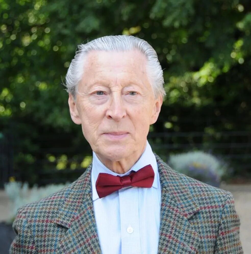 Morre ator britânico Murray Melvin, de 'O Fantasma da Ópera', aos 90 anos Morre ator britânico Murray Melvin, de 'O Fantasma da Ópera', aos 90 anos