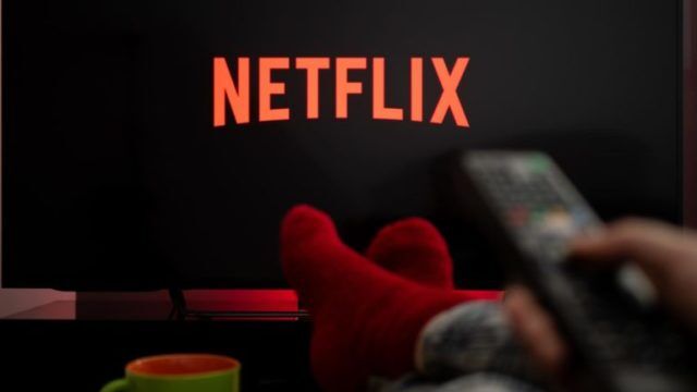 Netflix define quando vai começar a cobrar por compartilhamento de senhas Netflix define quando vai começar a cobrar por compartilhamento de senhas