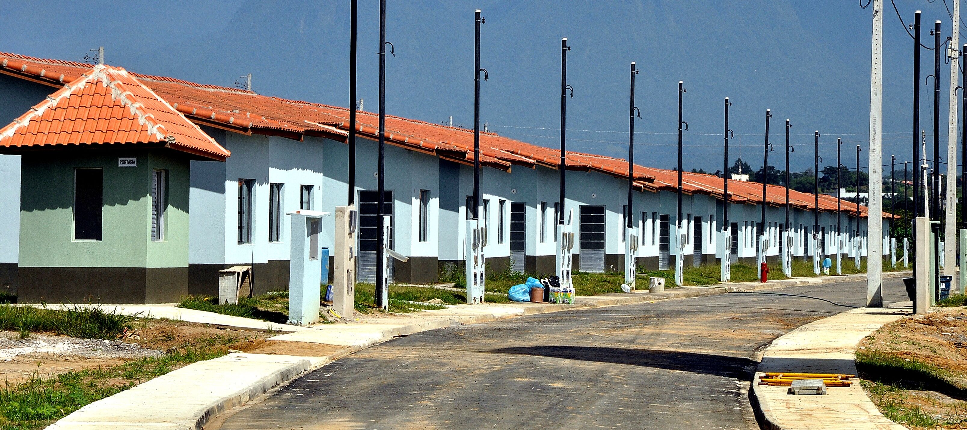 Caixa inicia financiamento de imóveis de até R$ 350 mil pelo Minha Casa, Minha Vida Caixa inicia financiamento de imóveis de até R$ 350 mil pelo Minha Casa, Minha Vida
