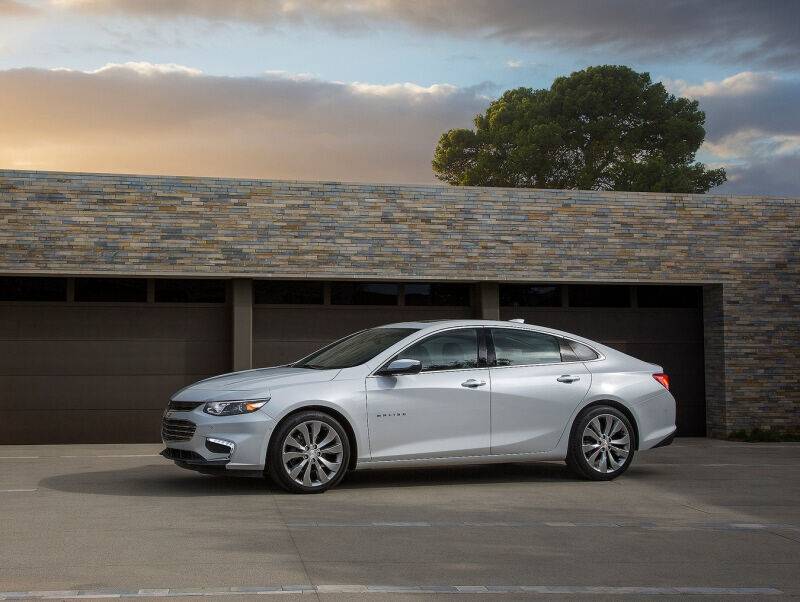 Novo Chevrolet Malibu deve vir para o Brasil