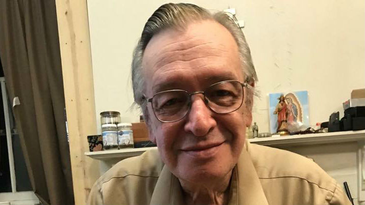Filha de Olavo de Carvalho prevê disputa por espólio ideológico do pai Filha de Olavo de Carvalho prevê disputa por espólio ideológico do pai