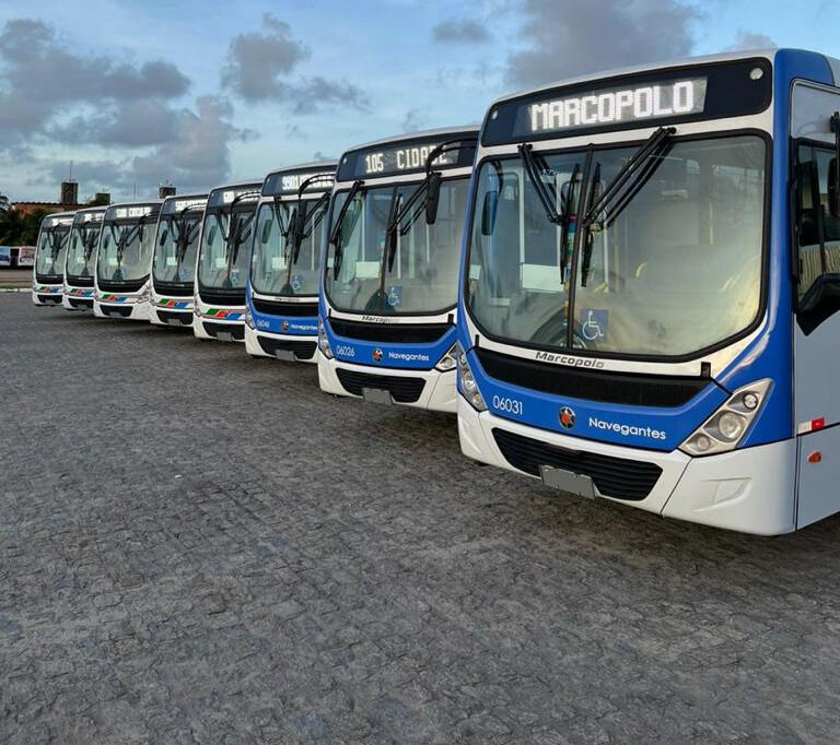 Transporte coletivo de João Pessoa recebe 20 novos ônibus nesta terça-feira Transporte coletivo de João Pessoa recebe 20 novos ônibus nesta terça-feira