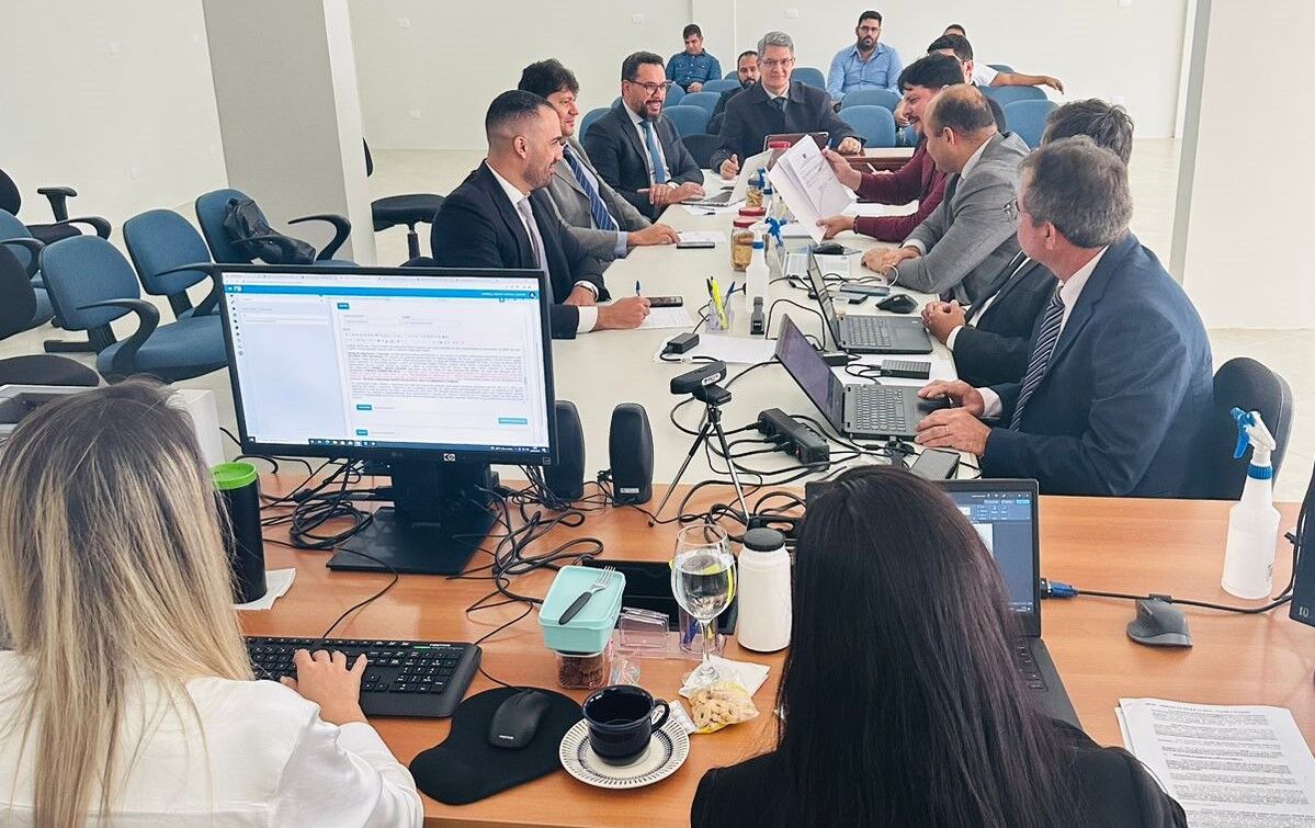 Réus investigados pelo Gaeco por fraude e desvio de recursos públicos em João Pessoa, Santa Luzia e Recife passam por audiência Réus investigados pelo Gaeco por fraude e desvio de recursos públicos em João Pessoa, Santa Luzia e Recife passam por audiência