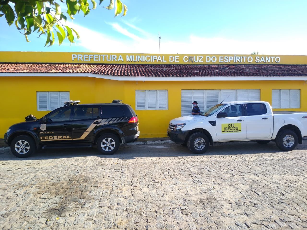 Polícia Federal deflagra operação contra crimes de corrupção na Prefeitura de Cruz do Espírito Santo Polícia Federal deflagra operação contra crimes de corrupção na Prefeitura de Cruz do Espírito Santo