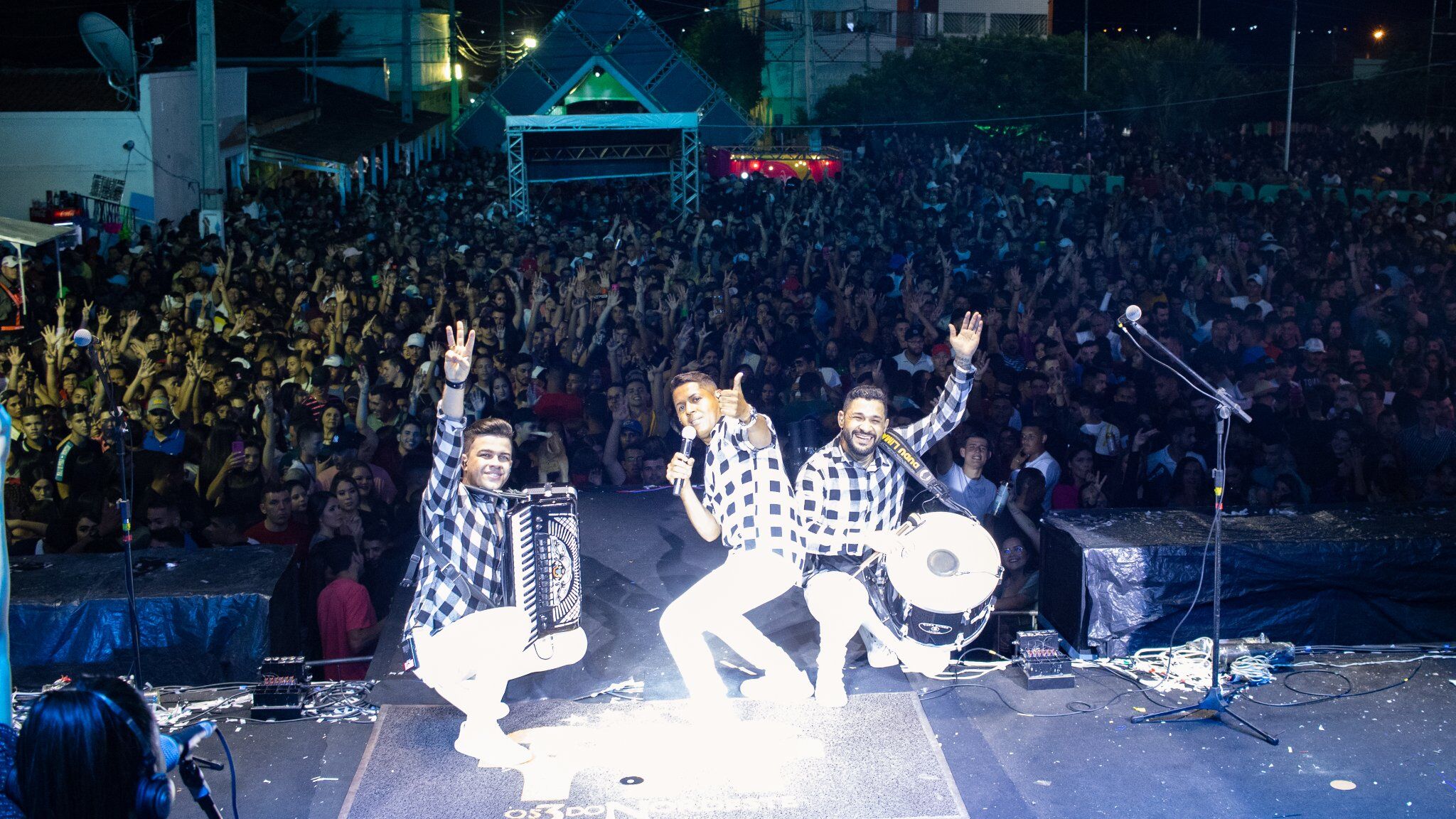 Após gastar R$ 310 mil com shows em maio, Itabaiana vai pagar mais R$ 105 mil de cachês para festas de São João Após gastar R$ 310 mil com shows em maio, Itabaiana vai pagar mais R$ 105 mil de cachês para festas de São João