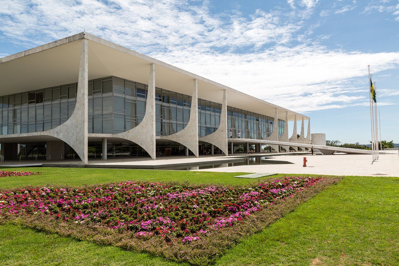 PL aciona TCU após Governo Lula comprar móveis considerados de luxo PL aciona TCU após Governo Lula comprar móveis considerados de luxo