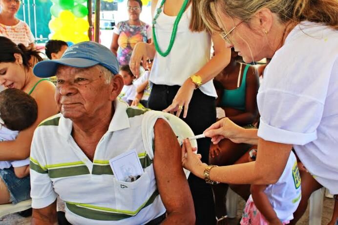 Paraíba deve imunizar mais de 112 mil pessoas contra a gripe e realiza dia D de Vacinação Paraíba deve imunizar mais de 112 mil pessoas contra a gripe e realiza dia D de Vacinação