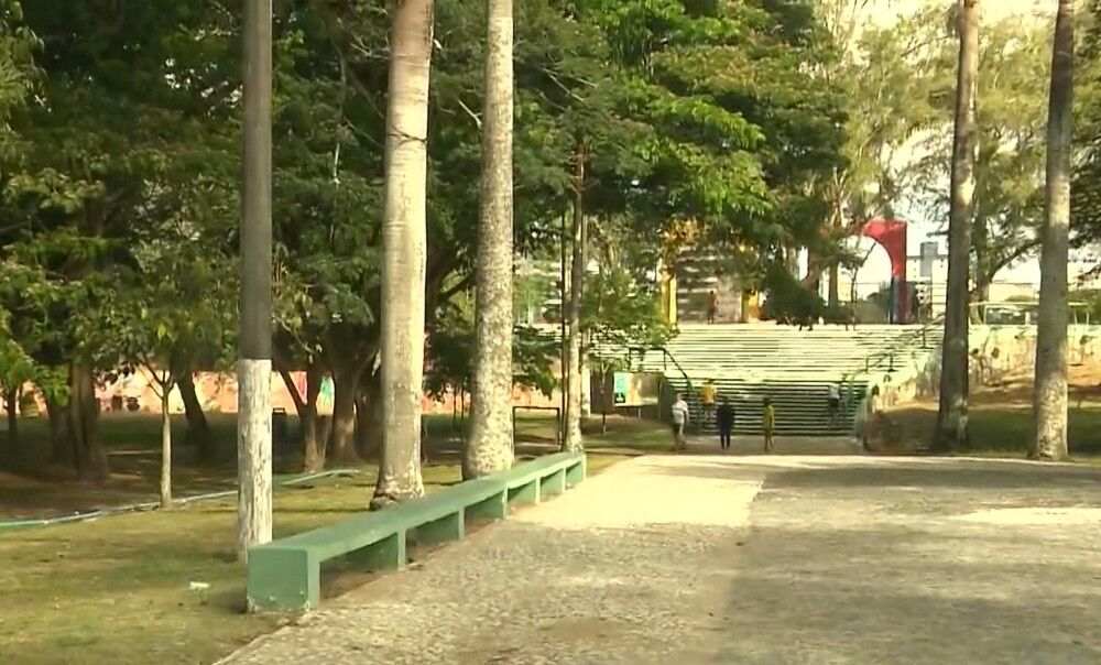 Prefeito de Campina Grande anuncia fechamento do Parque da Criança e da Liberdade e novo horário do comércio Prefeito de Campina Grande anuncia fechamento do Parque da Criança e da Liberdade e novo horário do comércio