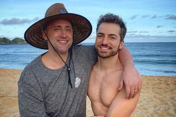 Com Covid-19, Paulo Gustavo recebe transfusão e marido pede doações de sangue Com Covid-19, Paulo Gustavo recebe transfusão e marido pede doações de sangue