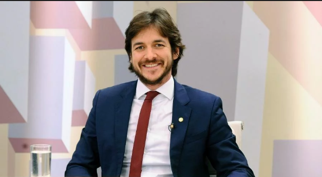 Pedro Cunha Lima declara apoio a Marcelo Queiroga para o segundo turno em João Pessoa Bruno Cunha Lima, Pedro Cunha Lima, Efraim Filho, reeleição, articulação
