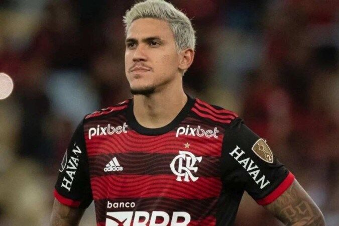 Pedro; Flamengo; assalto; carro de luxo; /Rio de Janeiro
