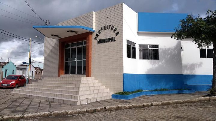 Prefeito de Juarez Távora deve explicar ao TCE gasto de R$124 mil em manutenção e combustível para carros que não são mais da prefeitura Juarez Távora