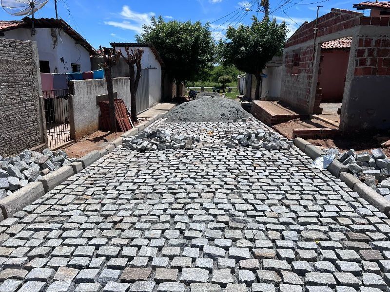 Paraíba seria beneficiada com R$ 110 milhões em emendas suspensas para pavimentação de ruas Paraíba seria beneficiada com R$ 110 milhões em emendas suspensas para pavimentação de ruas