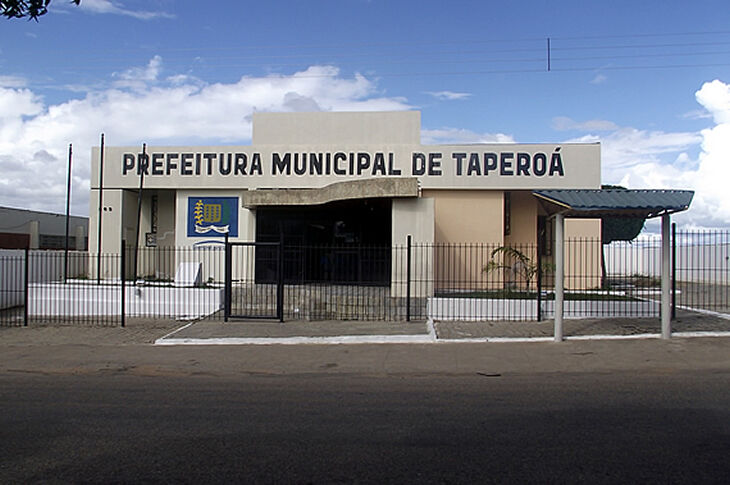 Prefeitura de Taperoá lança licitação para comprar duas toneladas de doce de leite e mais de 26 mil pacotes de biscoito De acordo com o IBGE, Taperoá tem população era estimada em 15.505 habitantes e área territorial de 628 km².