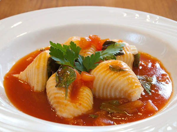 Prepare uma deliciosa massa recheada com ricota e espinafre Prepare uma deliciosa massa recheada com ricota e espinafre