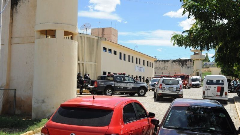 Acusado de matar esposa em Condado tem prisão mantida e é encaminhado para Presídio de Patos Acusado de matar esposa em Condado tem prisão mantida e é encaminhado para Presídio de Patos