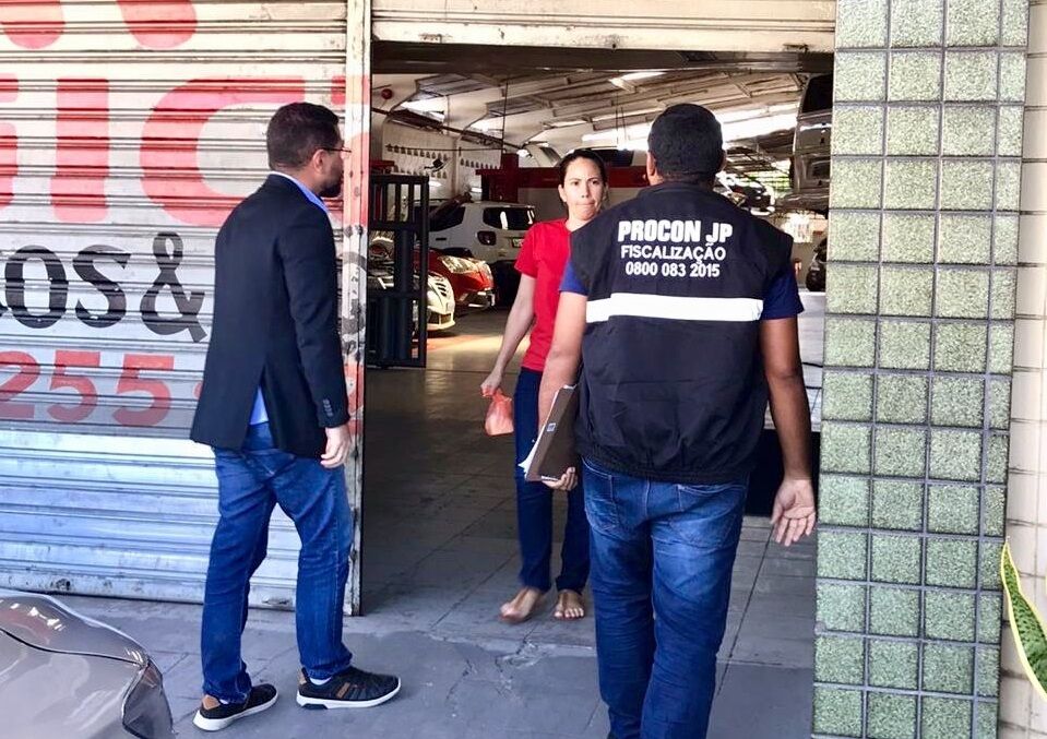 Procon de João Pessoa já fechou 65 empresas que insistiram em abrir e descumpriram isolamento social Procon de João Pessoa já fechou 65 empresas que insistiram em abrir e descumpriram isolamento social