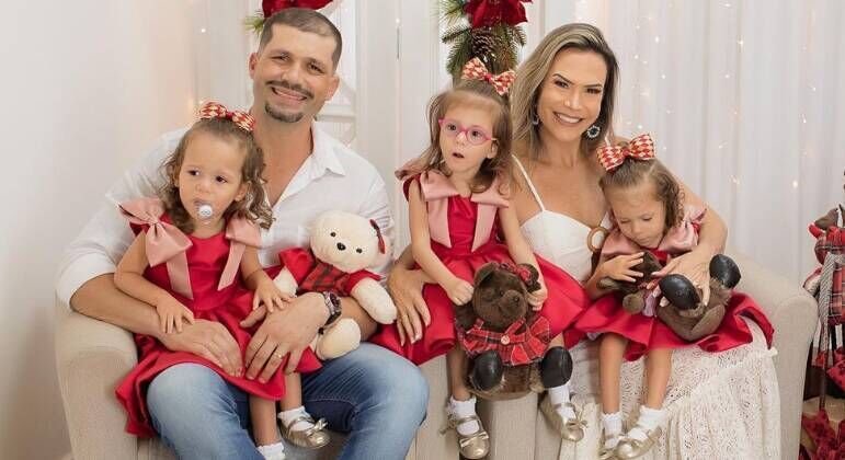 Mãe de quíntuplos capixabas contou sobre morte do pai aos filhos Mãe de quíntuplos capixabas contou sobre morte do pai aos filhos