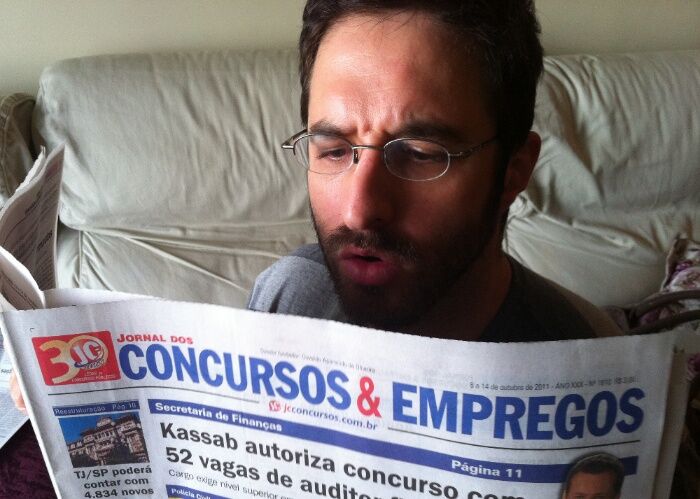 Rafinha Bastos tira foto procurando emprego Rafinha Bastos tira foto procurando emprego