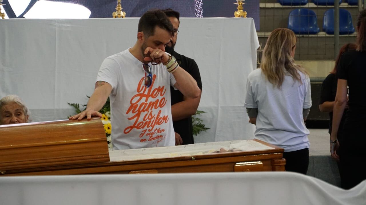 Artistas são aguardados para velório de Gabriel Diniz