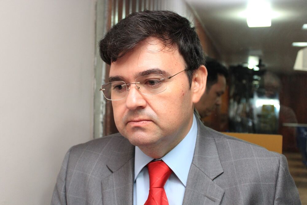 Sucessão: Raniery Paulino defende nome do pai, Roberto Paulino, como candidato à prefeitura Guarabira Sucessão: Raniery Paulino defende nome do pai, Roberto Paulino, como candidato à prefeitura Guarabira