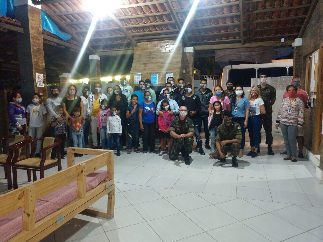 Casa do Migrante, no Conde, recebeu 28 refugiados venezuelanos nessa segunda-feira Casa do Migrante, no Conde, recebeu 28 refugiados venezuelanos nessa segunda-feira