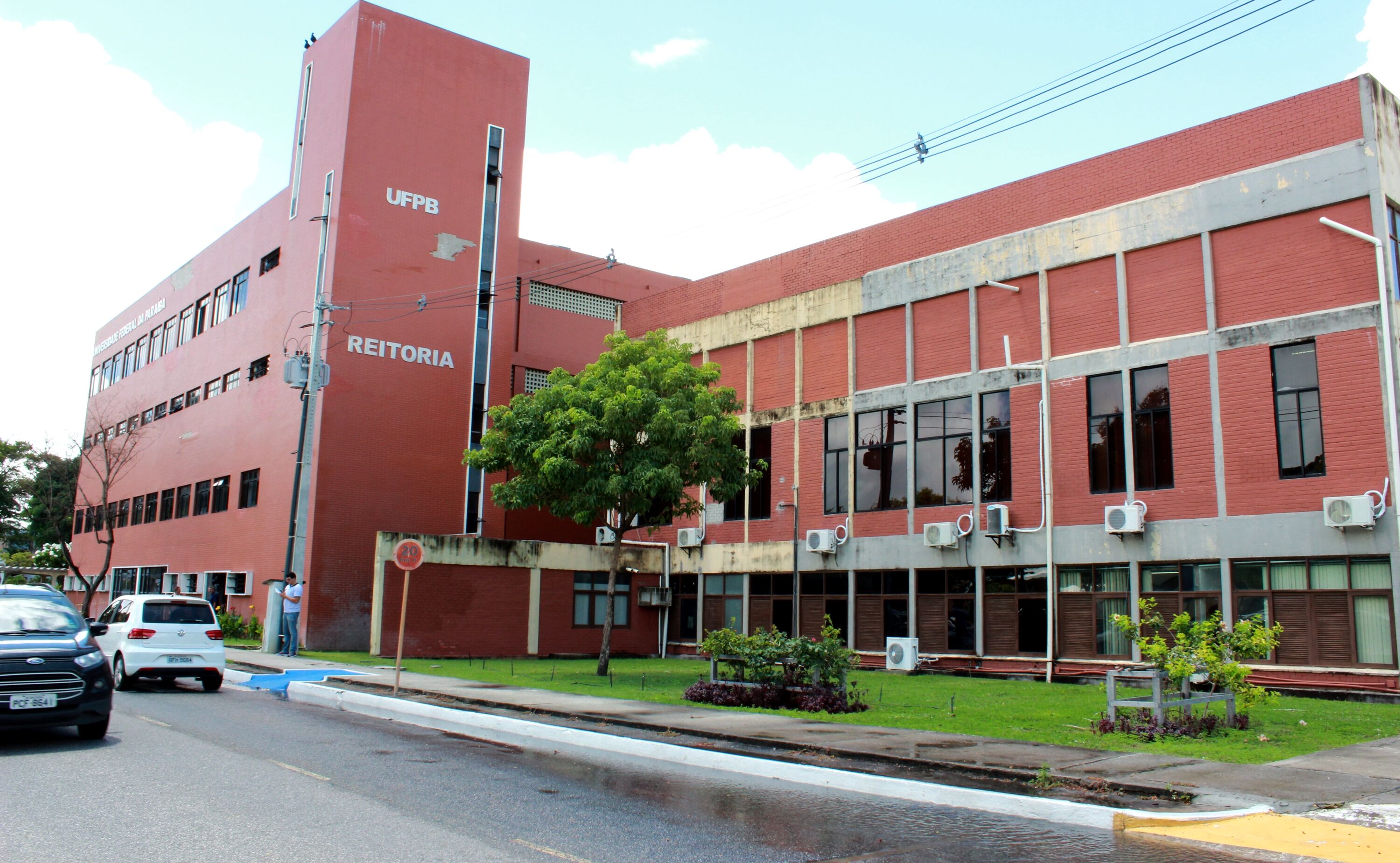 Pesquisa na UFPB aponta competências emocionais para gerenciar serviços públicos Pesquisa na UFPB aponta competências emocionais para gerenciar serviços públicos