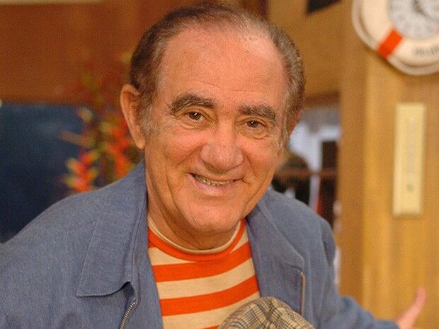 Renato Aragão teve infarto agudo do miocárdio, diz boletim médico Renato Aragão teve infarto agudo do miocárdio, diz boletim médico