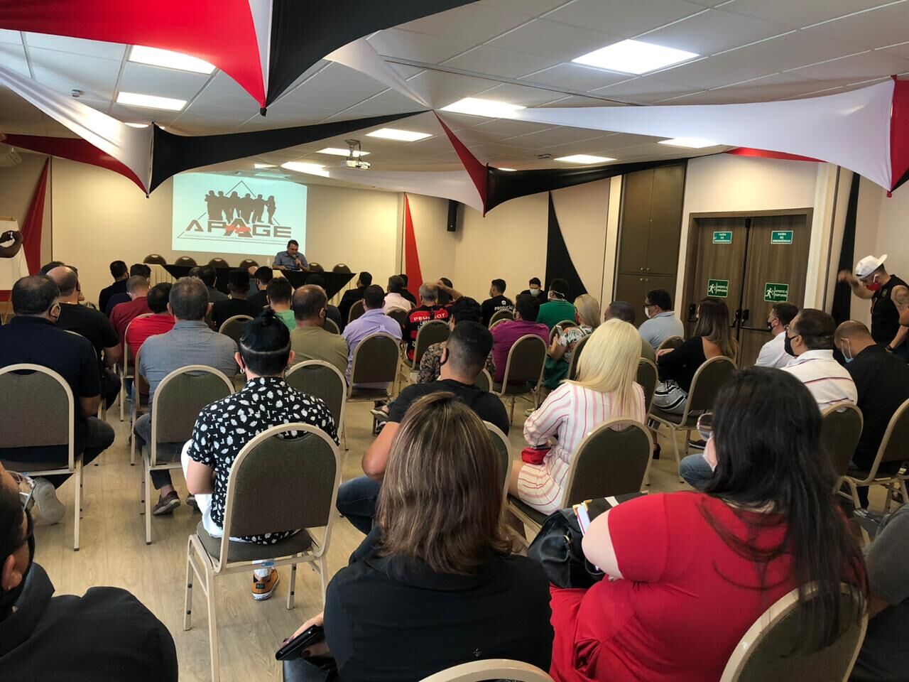 Profissionais e produtores de eventos se reúnem com secretários do Estado e da Prefeitura de João Pessoa para apresentar plano de flexibilização Profissionais e produtores de eventos se reúnem com secretários do Estado e da Prefeitura de João Pessoa para apresentar plano de flexibilização