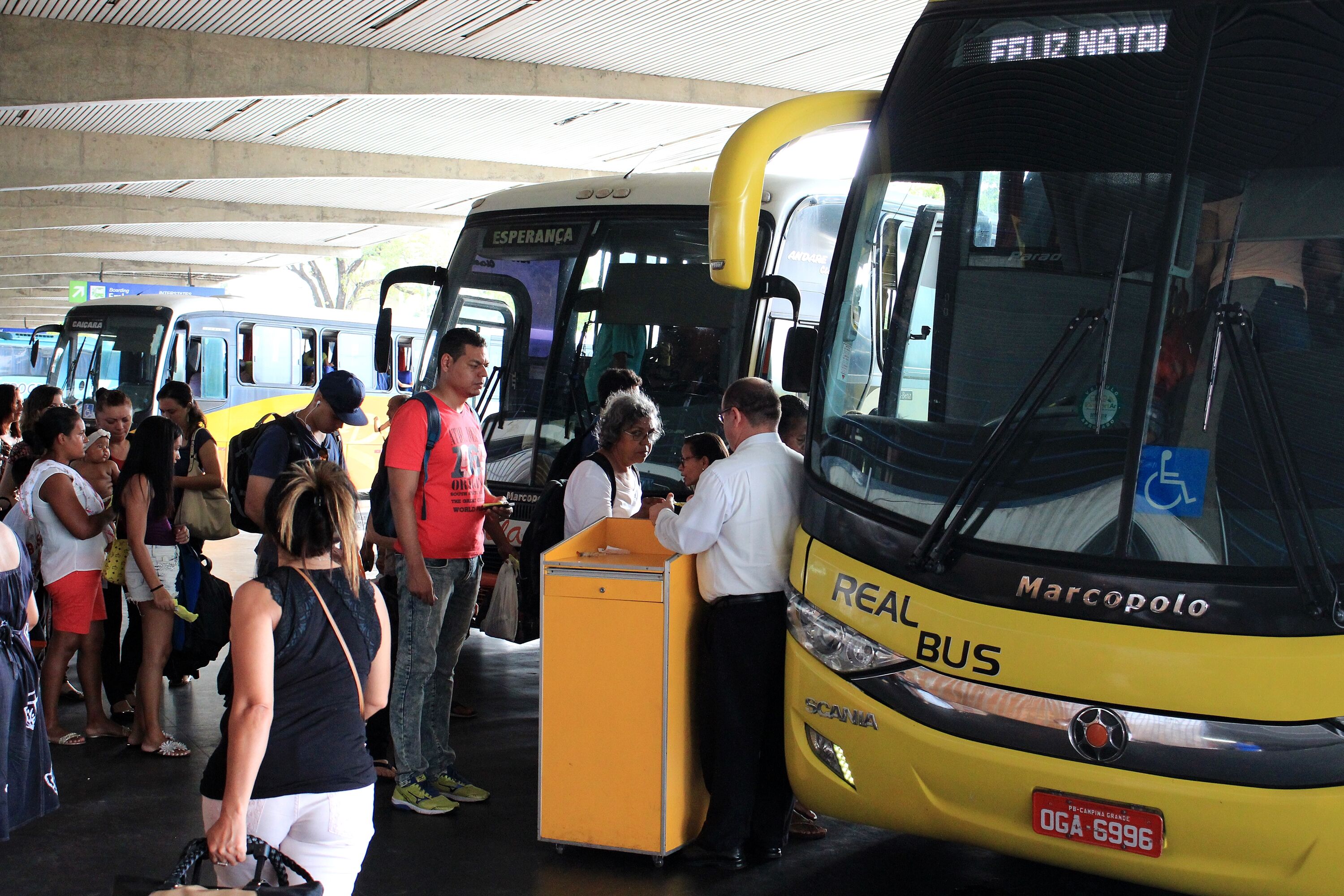 Já estão em vigor os novos preços da passagens de ônibus intermunicipais Ônibus eleitores