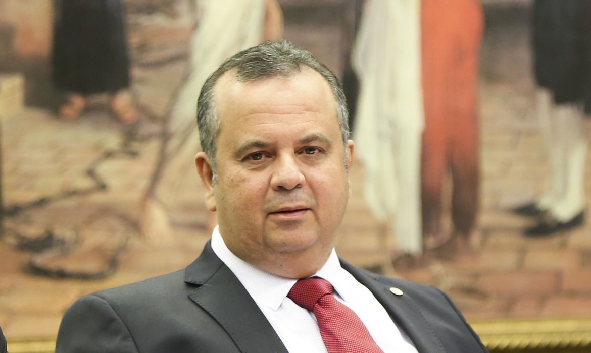 Ministro Rogério Marinho visita a Paraíba nesta quinta-feira, autoriza construção de barragem e retomada de obras para 856 moradias em Patos Ministro Rogério Marinho visita a Paraíba nesta quinta-feira, autoriza construção de barragem e retomada de obras para 856 moradias em Patos