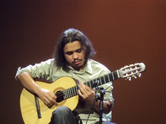 Sabadinho Bom: Rinaldo Vitorinni e Clube do Samba exaltam grandes nomes do choro e samba Sabadinho Bom: Rinaldo Vitorinni e Clube do Samba exaltam grandes nomes do choro e samba
