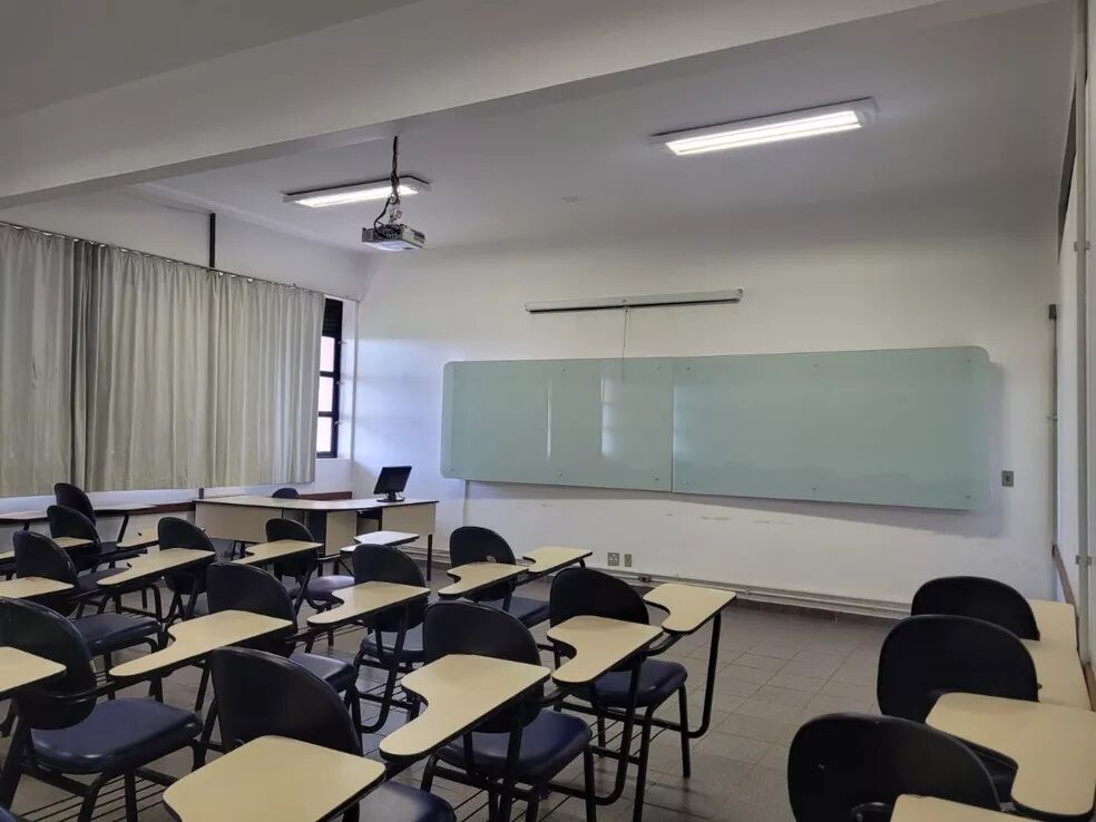 Governo Lula deve apresentar nova proposta para servidores da Educação Federal Sala de aula, Governo