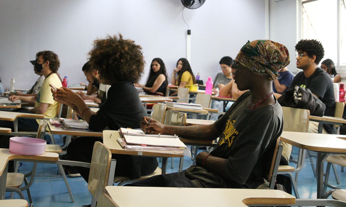 Sebrae tem cursos gratuitos para professores que querem abordar o empreendedorismo em sala de aula
