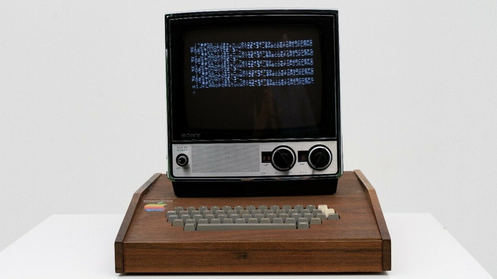 Primeiro computador da Apple em pleno funcionamento está à venda por R$ 6,9 milhões Primeiro computador da Apple em pleno funcionamento está à venda por R$ 6,9 milhões