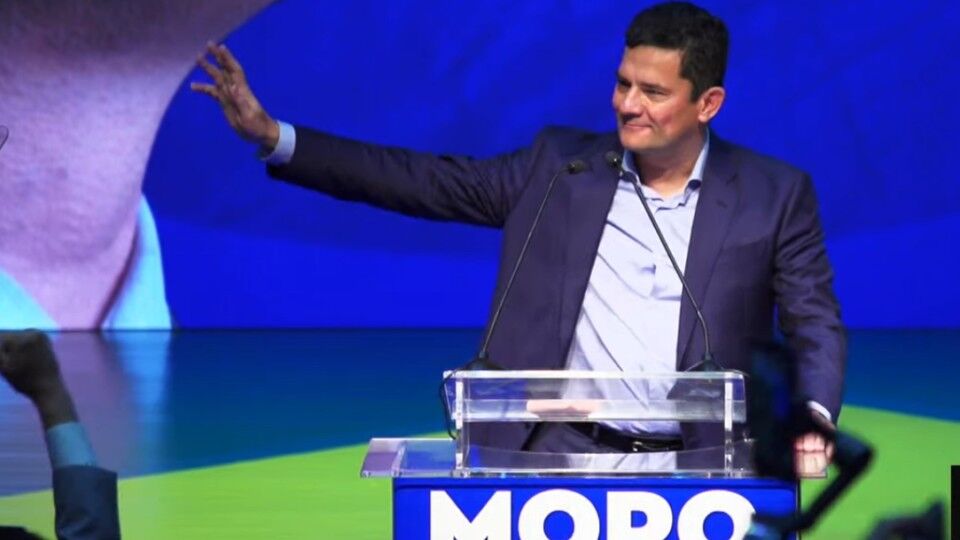 Moro pode concorrer ao Senado se não decolar nas pesquisas até fevereiro, diz site Moro pode concorrer ao Senado se não decolar nas pesquisas até fevereiro, diz site