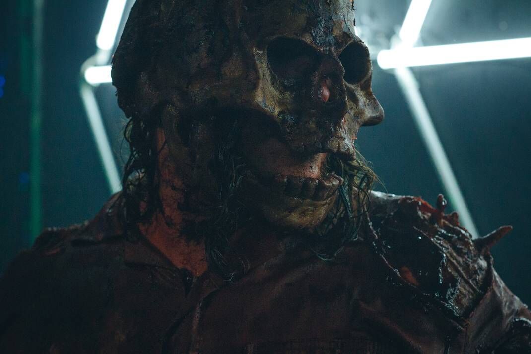 Terror brasileiro 'Skull - A Máscara de Anhangá' ganha novas imagens Terror brasileiro 'Skull - A Máscara de Anhangá' ganha novas imagens