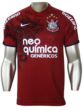 Terceiro uniforme do Corinthians é grená e homenageia o Torino