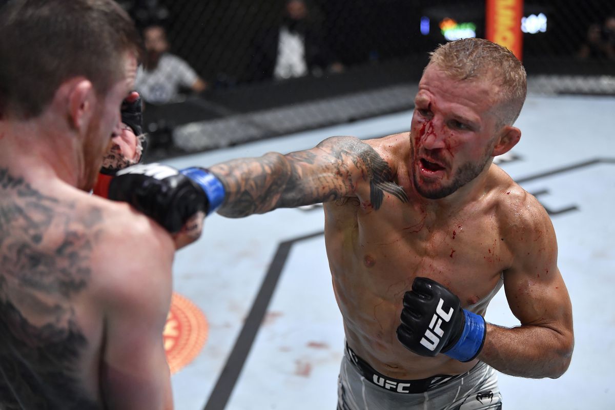 TJ Dillashaw aceita suspensão de dois anos da USADA após falha em exame antidoping TJ Dillashaw aceita suspensão de dois anos da USADA após falha em exame antidoping