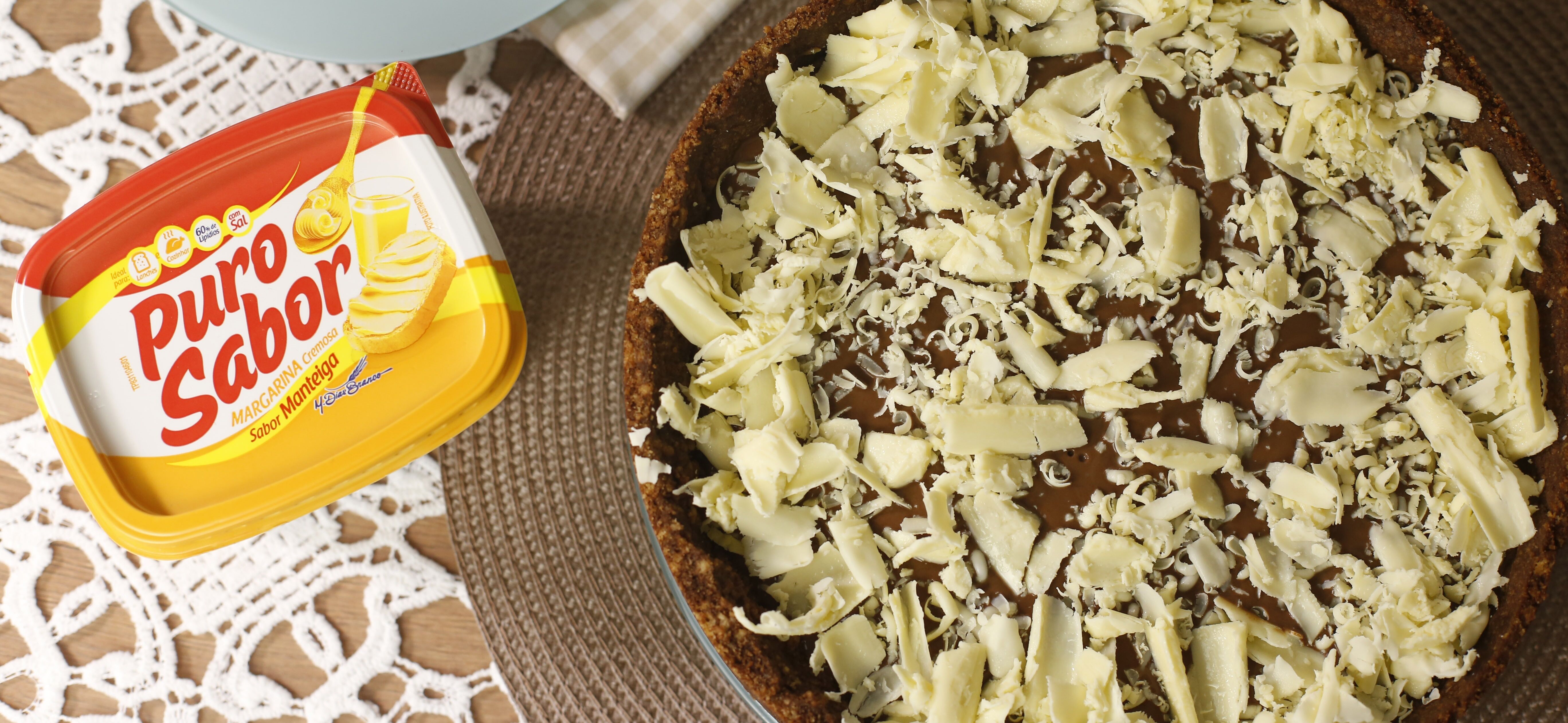 Torta de Chocolate para aquele lanche da tarde com os amigos Torta de Chocolate para aquele lanche da tarde com os amigos
