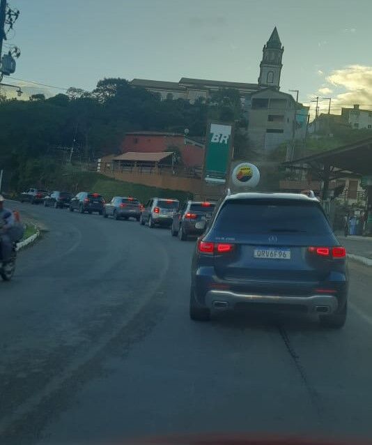 Feriadão de São João começa e chegada de turistas já provoca congestionamento na entrada de Bananeiras Feriadão de São João começa e chegada de turistas já provoca congestionamento na entrada de Bananeiras