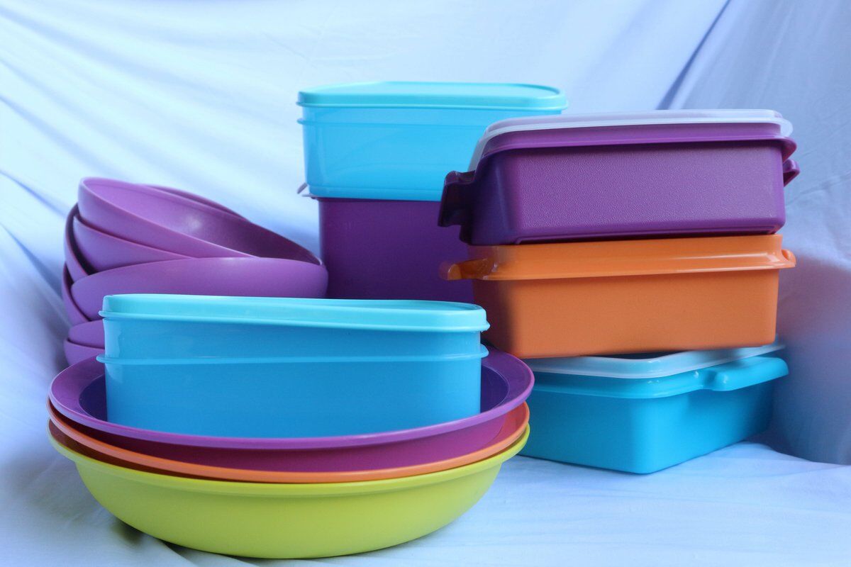 Tupperware planeja pedir falência nesta semana; ações da empresa afundam na bolsa de valores nos EUA tupperware, falência, ações